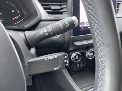 Photo 17 Renault Captur  TCe 130 EDC FAP Intens