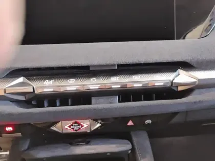 Photo 12 DS DS 4  PureTech 180 EAT8 Performance Line