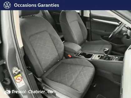 Photo 8 Volkswagen Golf Gén. VIII Ph1 Life 5