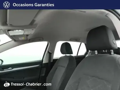 Photo 24 Volkswagen Golf Gén. VIII Ph1 Life 5