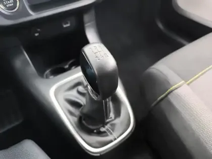 Photo 23 Citroën C3 Gén. III Ph2 Shine 5