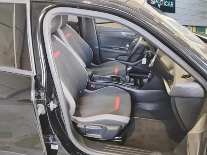 Photo 8 Opel Mokka  1.2 Turbo 100 ch BVM6 GS