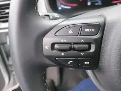 Photo 18 Kia Stonic  1.0 T-GDi 100 ch ISG BVM5 Active