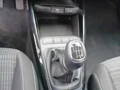 Photo 23 Kia Stonic  1.0 T-GDi 100 ch ISG BVM5 Active