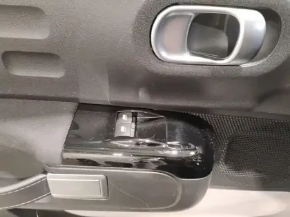 Photo 19 Citroën C3  PureTech 83 ch BVM5 Max