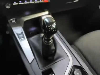 Photo 23 Peugeot 308 Gén. III Ph1 Active Pack 5