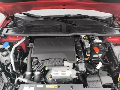 Photo 6 Peugeot 408  PureTech 130 ch S&S EAT8 Allure Pack