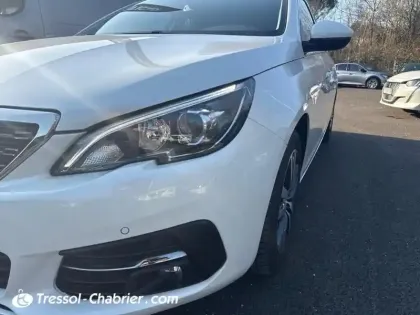 Photo 13 Peugeot 308  SW PureTech 130ch S&S EAT8 Allure