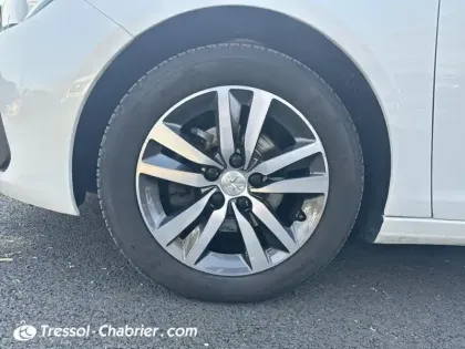 Photo 14 Peugeot 308  SW PureTech 130ch S&S EAT8 Allure