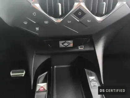 Photo 12 DS DS 3 DS3 Crossback PureTech 130 EAT8 Performance Line+