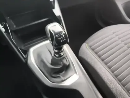 Photo 23 Peugeot 208 Gén. II Ph2 Active 5