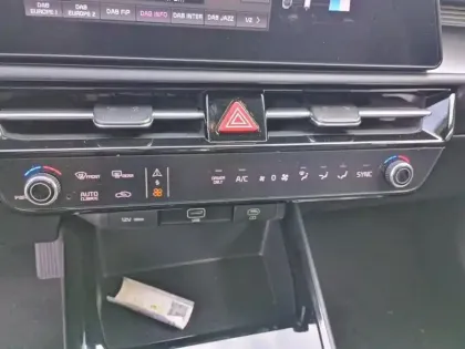 Photo 12 Kia Niro  1.6 GDi 129 ch HEV DCT6 Active