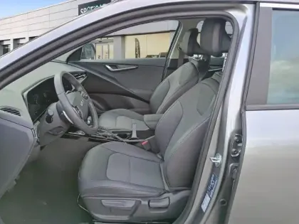 Photo 8 Kia Niro  1.6 GDi 129 ch HEV DCT6 Active