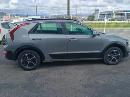 Photo 27 Kia Niro  1.6 GDi 129 ch HEV DCT6 Active