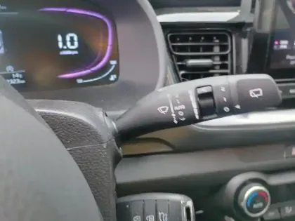 Photo 17 Kia Stonic  1.0 T-GDi 100 ch ISG BVM5 Active