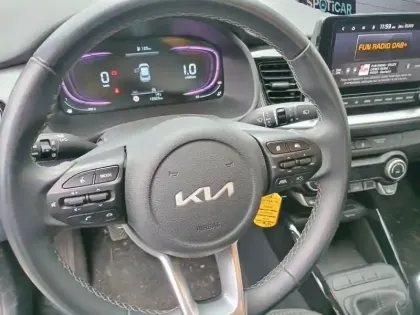 Photo 11 Kia Stonic  1.0 T-GDi 100 ch ISG BVM5 Active