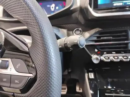 Photo 17 Peugeot 2008 Gén. II Ph1 NG GT Pack 5