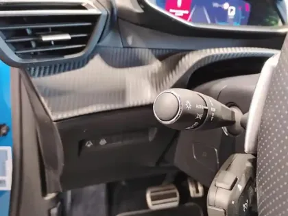 Photo 16 Peugeot 2008 Gén. II Ph1 NG GT Pack 5