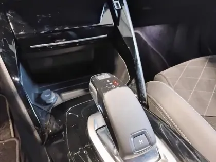 Photo 23 Peugeot 2008 Gén. II Ph1 NG GT Pack 5