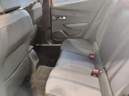 Photo 22 Peugeot 2008  PureTech 130 S&S EAT8 Allure