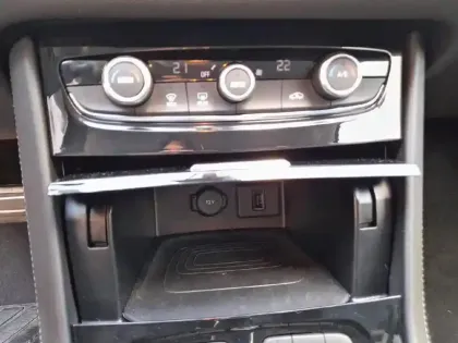 Photo 12 Opel Grandland  Hybrid 225 ch BVA8 GS Line