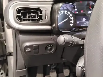 Photo 16 Citroën C3  PureTech 83 S&S BVM5 Feel Pack