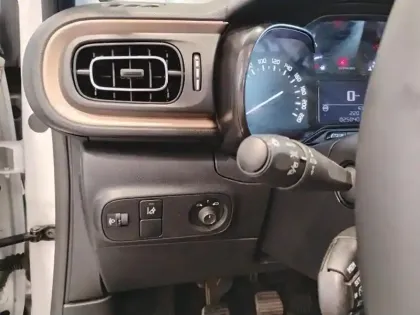 Photo 16 Citroën C3  PureTech 110 S&S BVM6 Origins