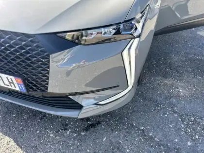 Photo 13 DS DS 4  PureTech 130 EAT8 Performance Line