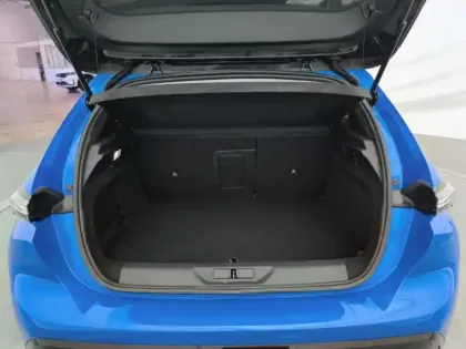 Photo 7 Peugeot 308  PHEV 180 e-EAT8 Allure