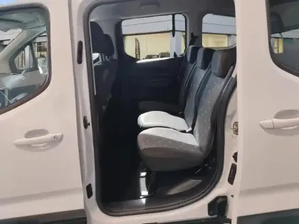 Photo 22 Citroën Berlingo  Taille M BlueHDi 130 S&S BVM6 Shine