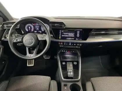 Photo 7 Audi A3 35 TFSI Mild Hybrid 150 S tronic 7 S line