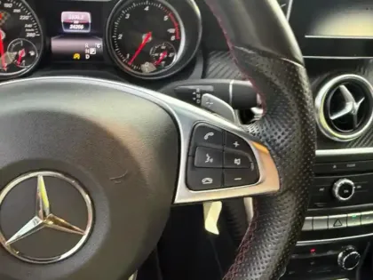 Photo 16 Mercedes Classe A 220 d 2.0 177 AMG Line