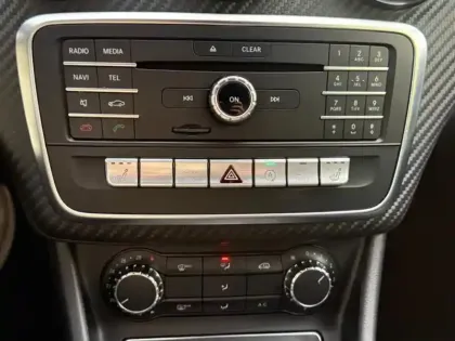 Photo 11 Mercedes Classe A 220 d 2.0 177 AMG Line