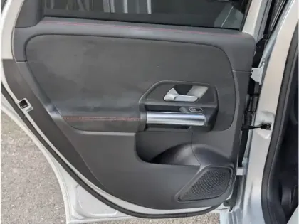 Photo 16 Mercedes Classe B Gén. III (W247) Ph1 AMG Line Edition 5