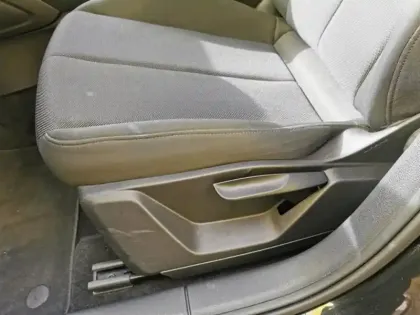 Photo 12 Audi Q2 30 TDI Design 2.0 TDI 116 ch 