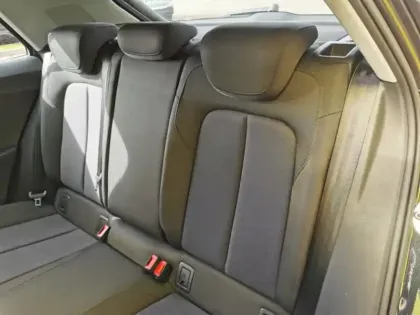 Photo 10 Audi Q2 30 TDI Design 2.0 TDI 116 ch 