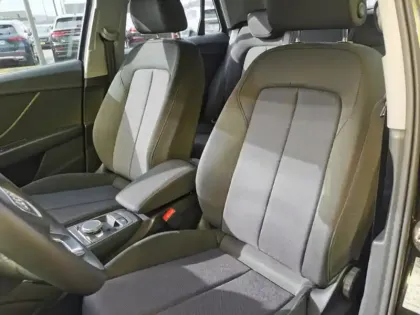 Photo 11 Audi Q2 30 TDI Design 2.0 TDI 116 ch 