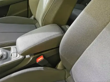 Photo 13 Audi Q2 30 TDI Design 2.0 TDI 116 ch 