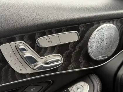 Photo 12 Mercedes Classe GLC 400 d 3.0 330 AMG Line 4MATIC 