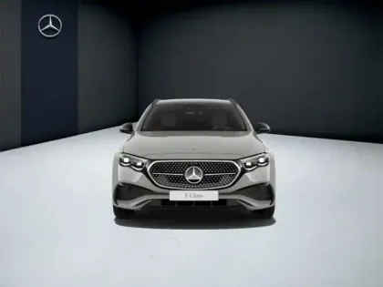 Photo 7 Mercedes CLA sse E 300 e Hybrid EQ AMG L