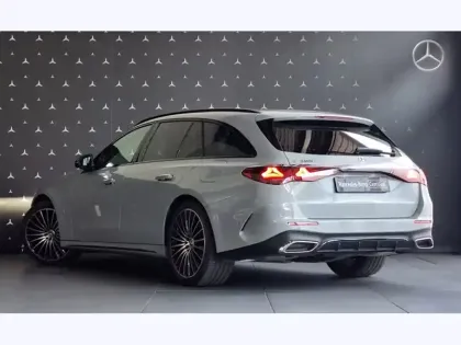 Photo 22 Mercedes CLA sse E 300 e Hybrid EQ AMG L