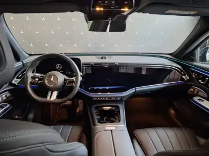 Photo 30 Mercedes CLA sse E 300 e Hybrid EQ AMG L
