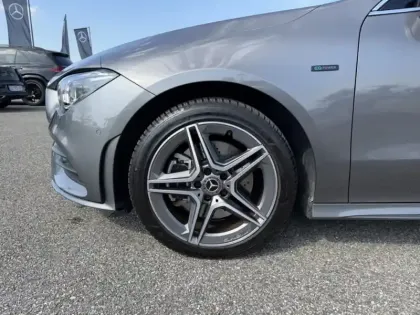 Photo 8 Mercedes CLA  250 e Coupé AMG Line