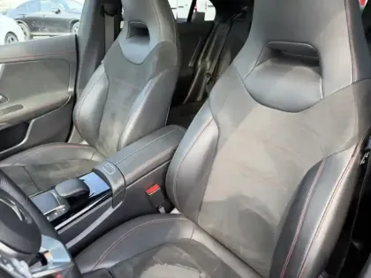 Photo 17 Mercedes CLA  250 e Coupé AMG Line