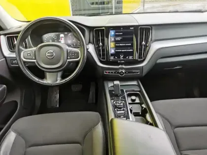 Photo 8 Volvo Xc60 Momentum Business B4 2WD 2.0 1