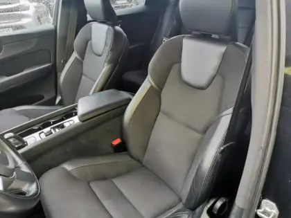 Photo 16 Volvo Xc60 Momentum Business B4 2WD 2.0 1