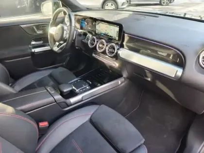 Photo 12 Mercedes GLB 200 d AMG Line