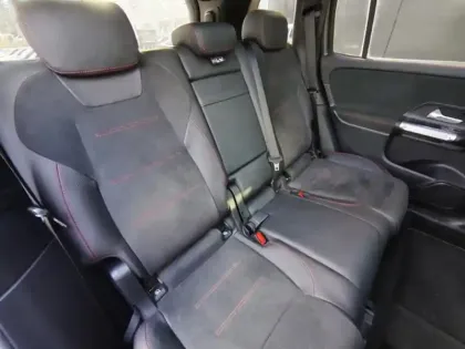 Photo 13 Mercedes GLB 200 d AMG Line