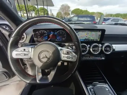 Photo 10 Mercedes GLB 200 d AMG Line