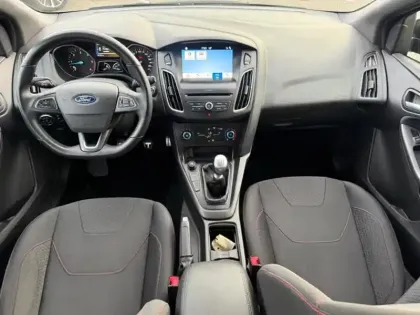 Photo 10 Ford Focus 1.5 TDCi 120 ST-Line